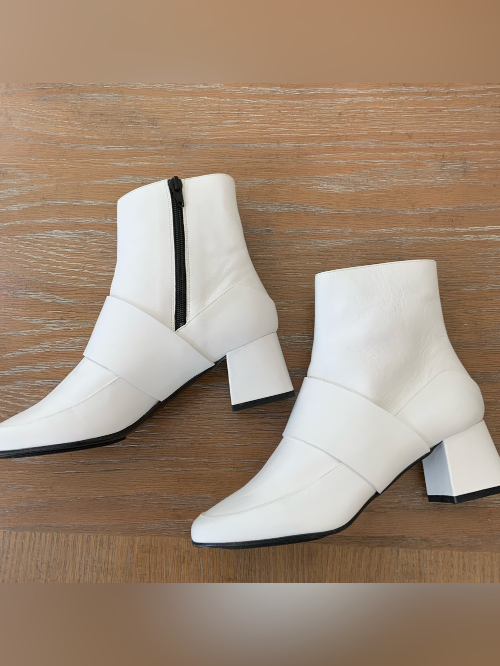 Aska Italian Leather Optic White Zip Up Block Hill Ankle Booties EU 38 US 7.5
